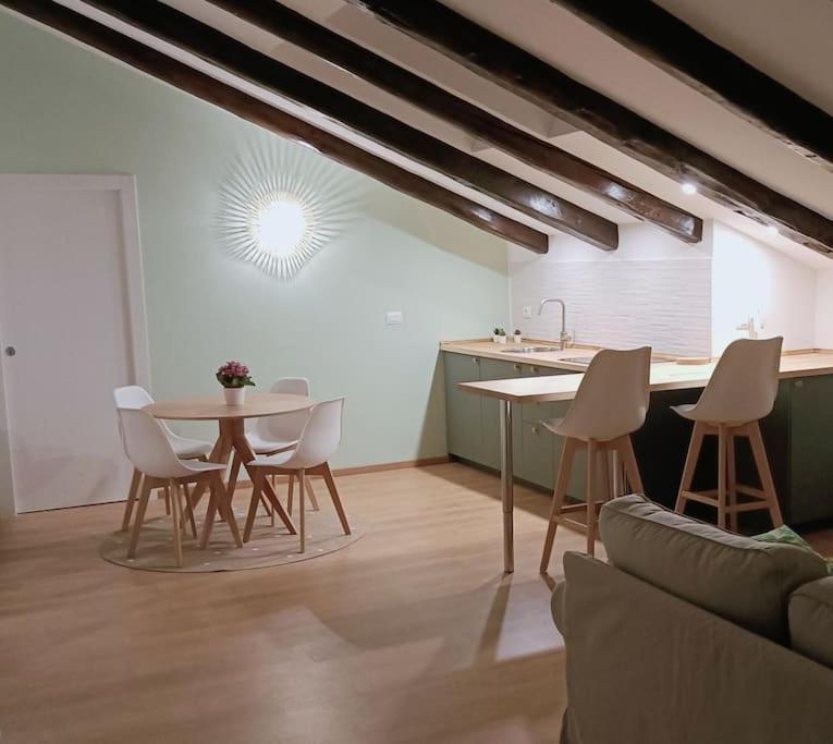 Loving My Rooms 1 - Deliziosa Mansarda In Centro Gorizia Luaran gambar