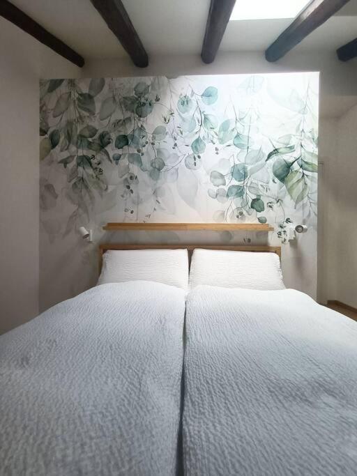 Loving My Rooms 1 - Deliziosa Mansarda In Centro Gorizia Luaran gambar