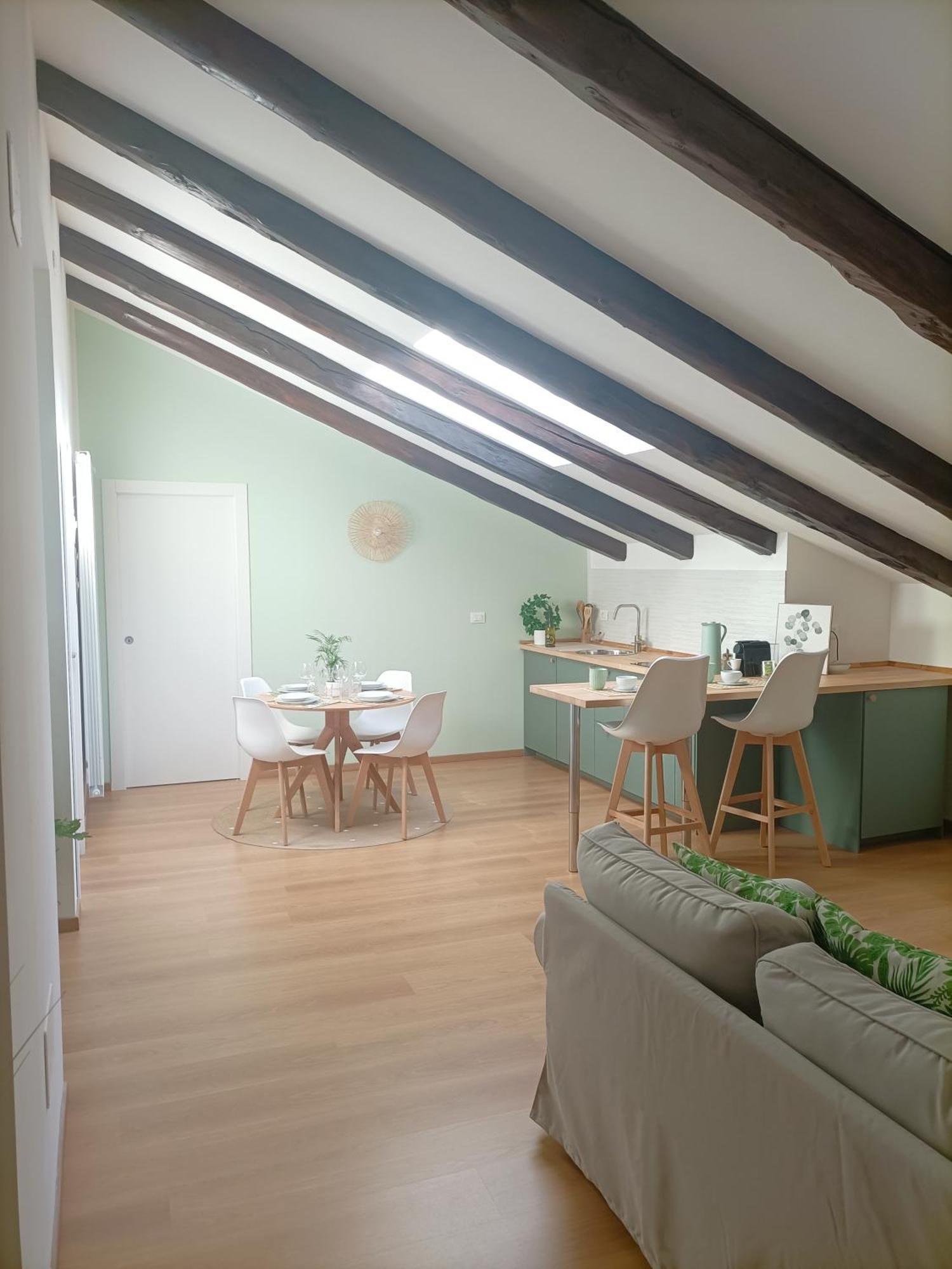 Loving My Rooms 1 - Deliziosa Mansarda In Centro Gorizia Luaran gambar